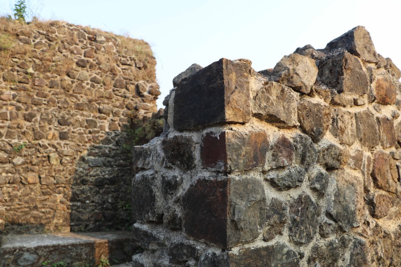 Manadapeshwar ruins2
